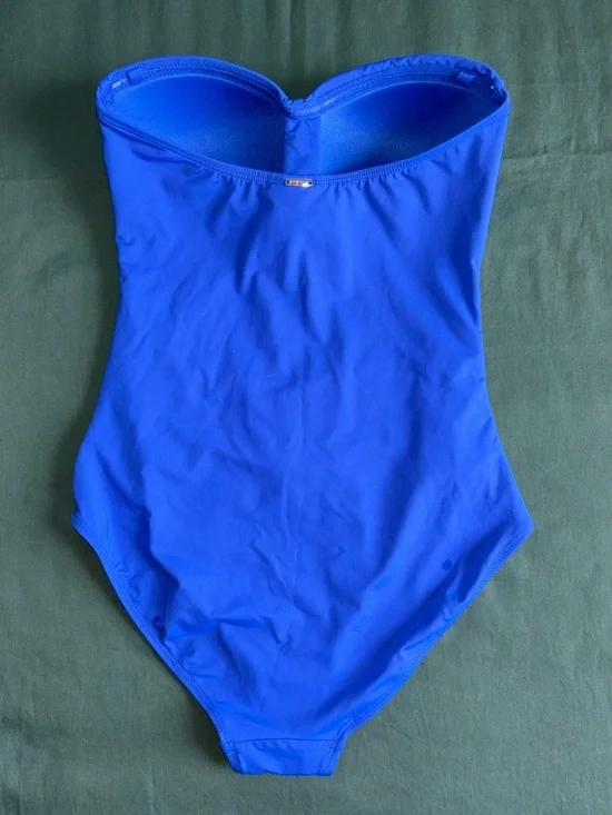Anne Cole Royal Twist Front Strapless One Piece Swimsuit - Picture 4 of 6